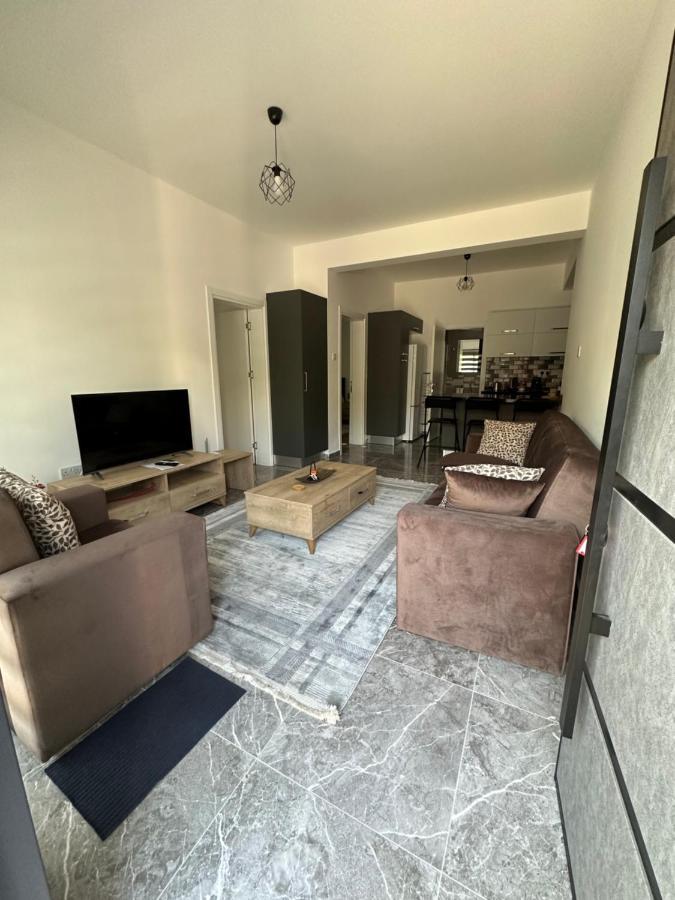 Ozbilge Apartments Kirenia Zewnętrze zdjęcie